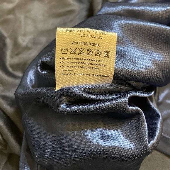 Urban COCO size large velvet blue skirt - Picture 7 of 7